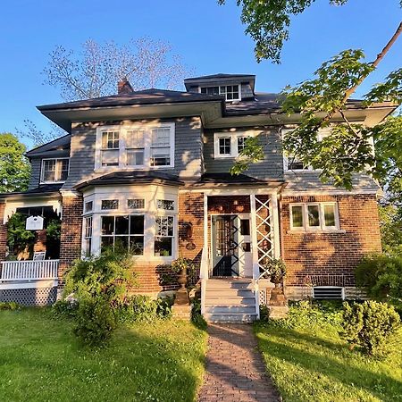 Bed and Breakfast The Captain'S House Heritage Bed & Breakfast Midland Exterior foto